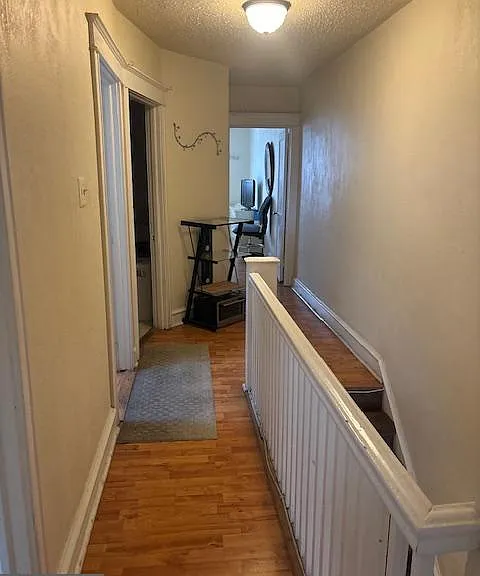 1422 Fanshawe St — Photo 11