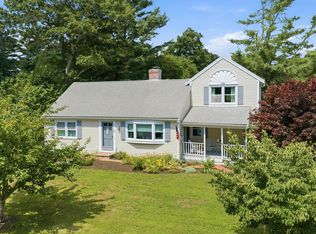 32 Shields Road, Mashpee, MA 02649