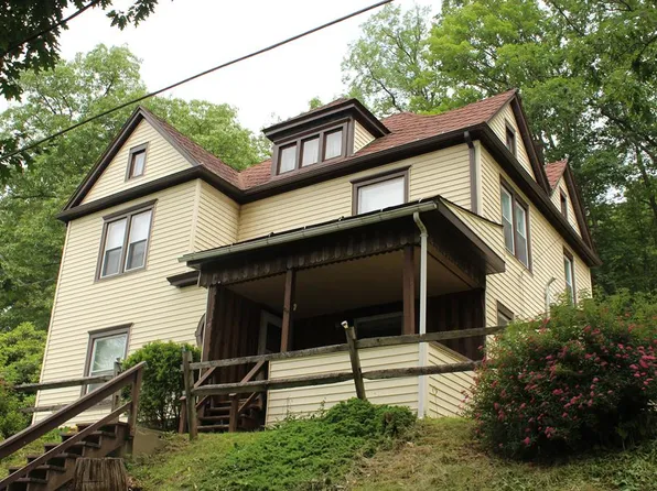 9 Parsonage Ave, Galeton, PA 16922