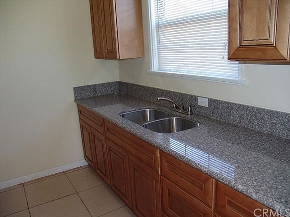 4th image of 1066 Scenic Dr