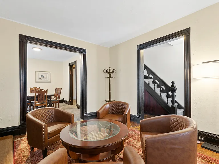127 Ashworth Pl — Photo 23