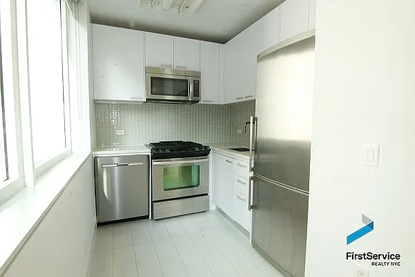 Rented by AZ REALTY NYC LLC | media 3