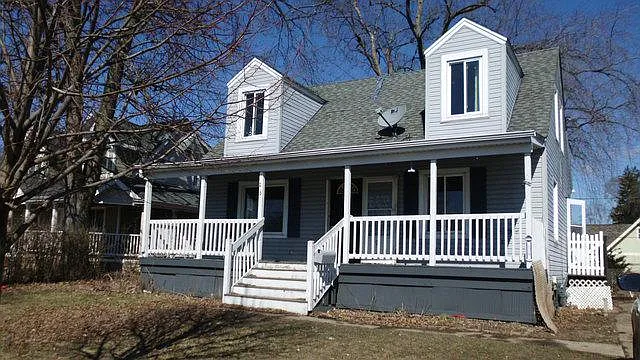 6630 171st St photo 1