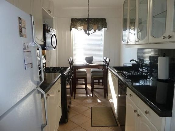 5th image of 1468 Midland Ave APT 3G