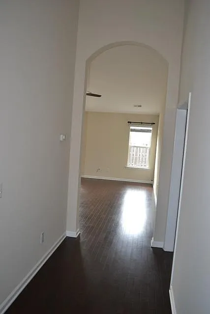 3 bed, 2.0 bath, 1494 sqft, $1,750 — Photo 2