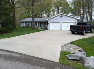 10076 Carter Howell Rd, Blanchester, OH 45107