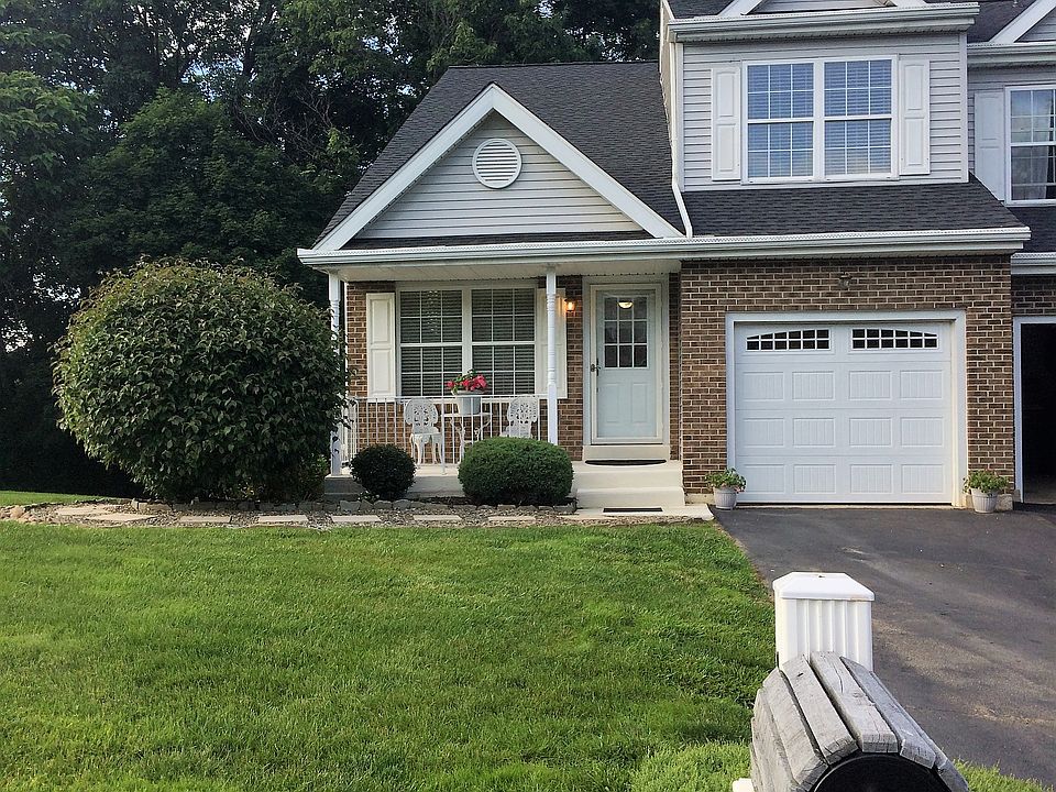 1st image of 18 Eynon Ct