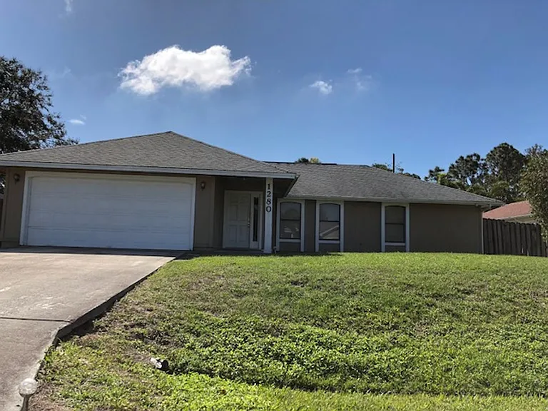 1280 SW Jacqueline Ave — Photo 3
