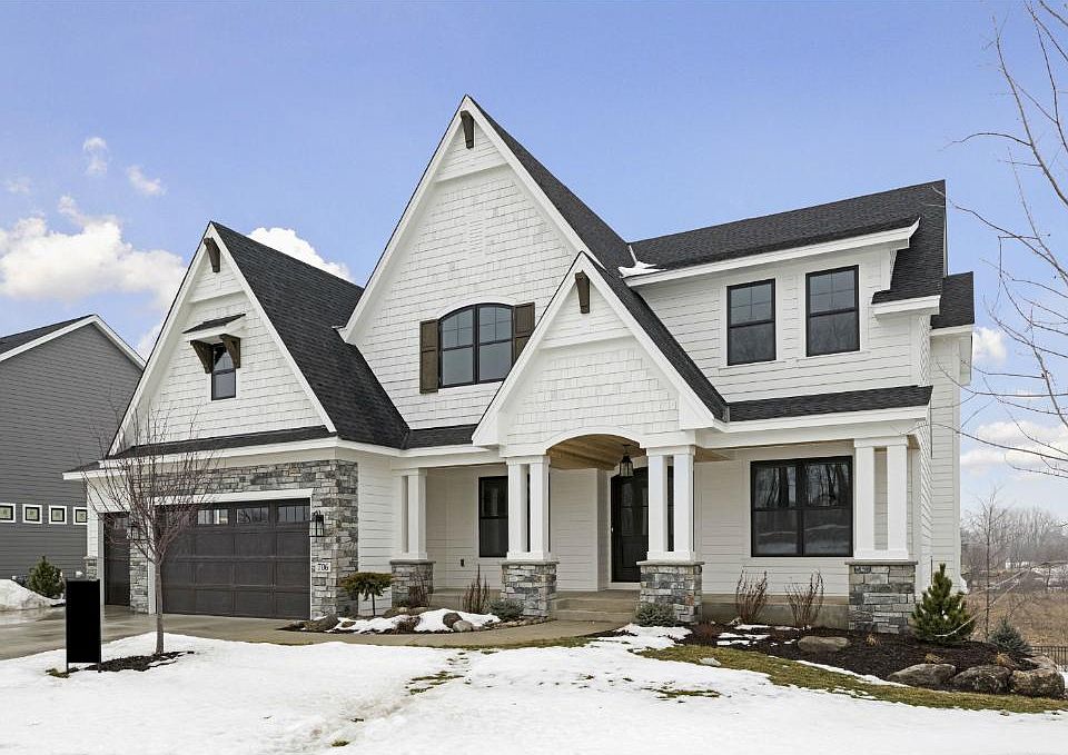 1st image of 706 Woodland Hills Ct