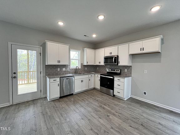 2nd image of 505 Sturgeon St