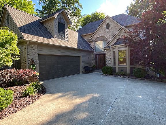2nd image of 1440 Woodbridge Ln