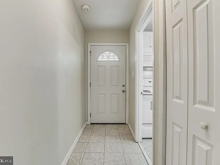 260 Burgess Ave — Photo 4