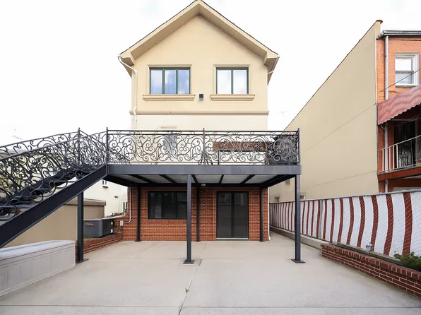 2568 East 2nd Street image 4 of 41