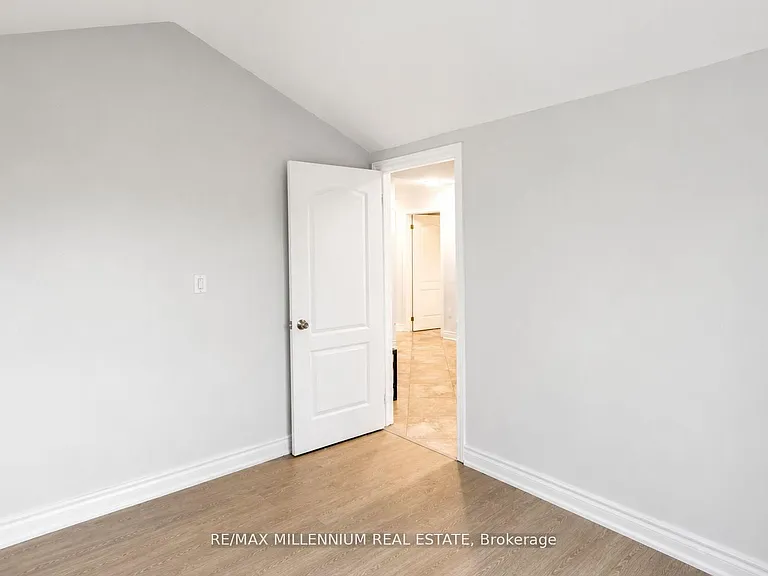 15 Quinlan Rd — Photo 24