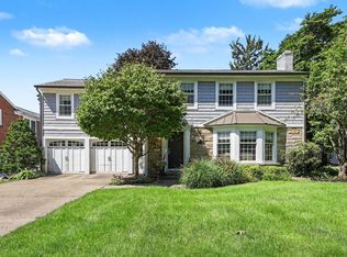 955 San Jose Dr SE, East Grand Rapids, MI 49506
