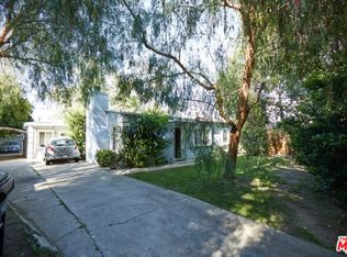 15229 Runnymede St, Van Nuys, CA 91405