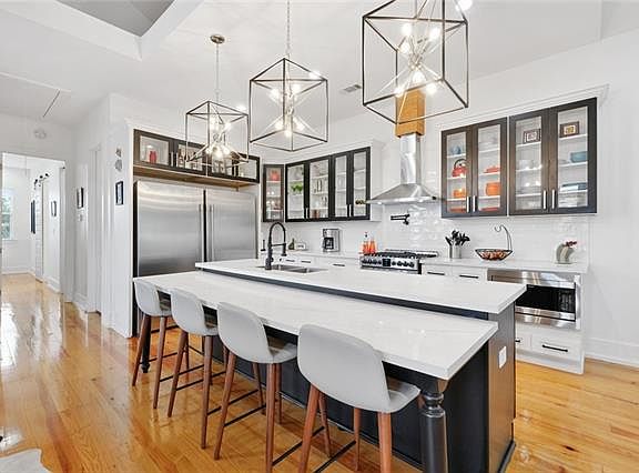 4th image of 2732 Danneel St