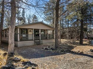 1085 E Coyote Rd, Munds Park, AZ 86017