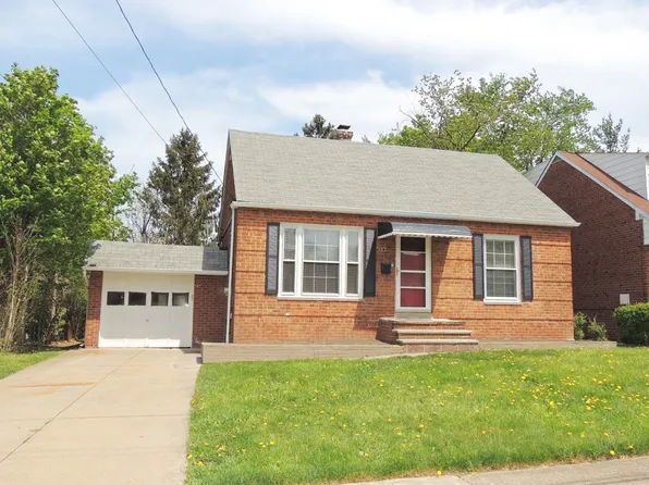 5683 Wellington Rd, Lyndhurst, OH 44124