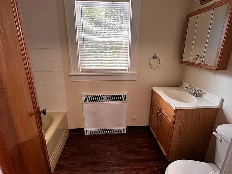 453 E Kline St — Photo 18