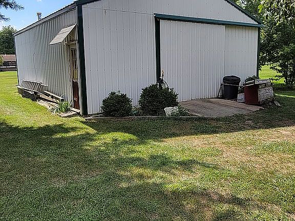 Concrete floor pole barn
