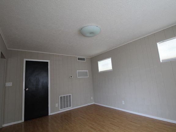 5th image of 814 Northwest Blvd