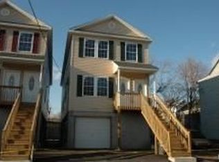 20 Bergen St, Paterson, NJ 07522