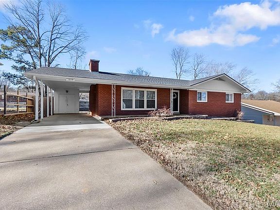 2nd image of 1609 Price Dr