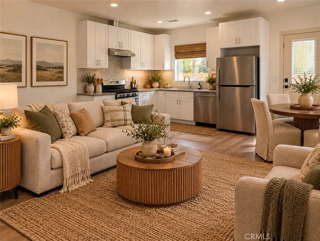 2 bed, 850 sqft, $2,600 — Photo 3