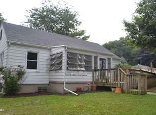 961 Jefferson Dr, Freeport, IL 61032