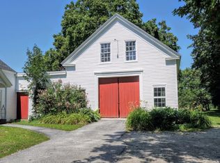 15 Yarmouth Rd, Gray, ME 04039