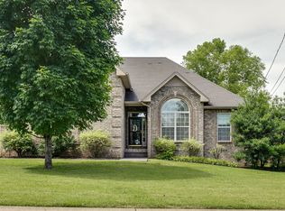 119 Strathmore Way, Hendersonville, TN 37075