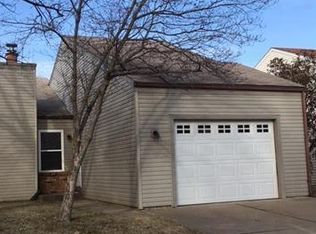 66 Lost Dutchman Dr, Saint Peters, MO 63376