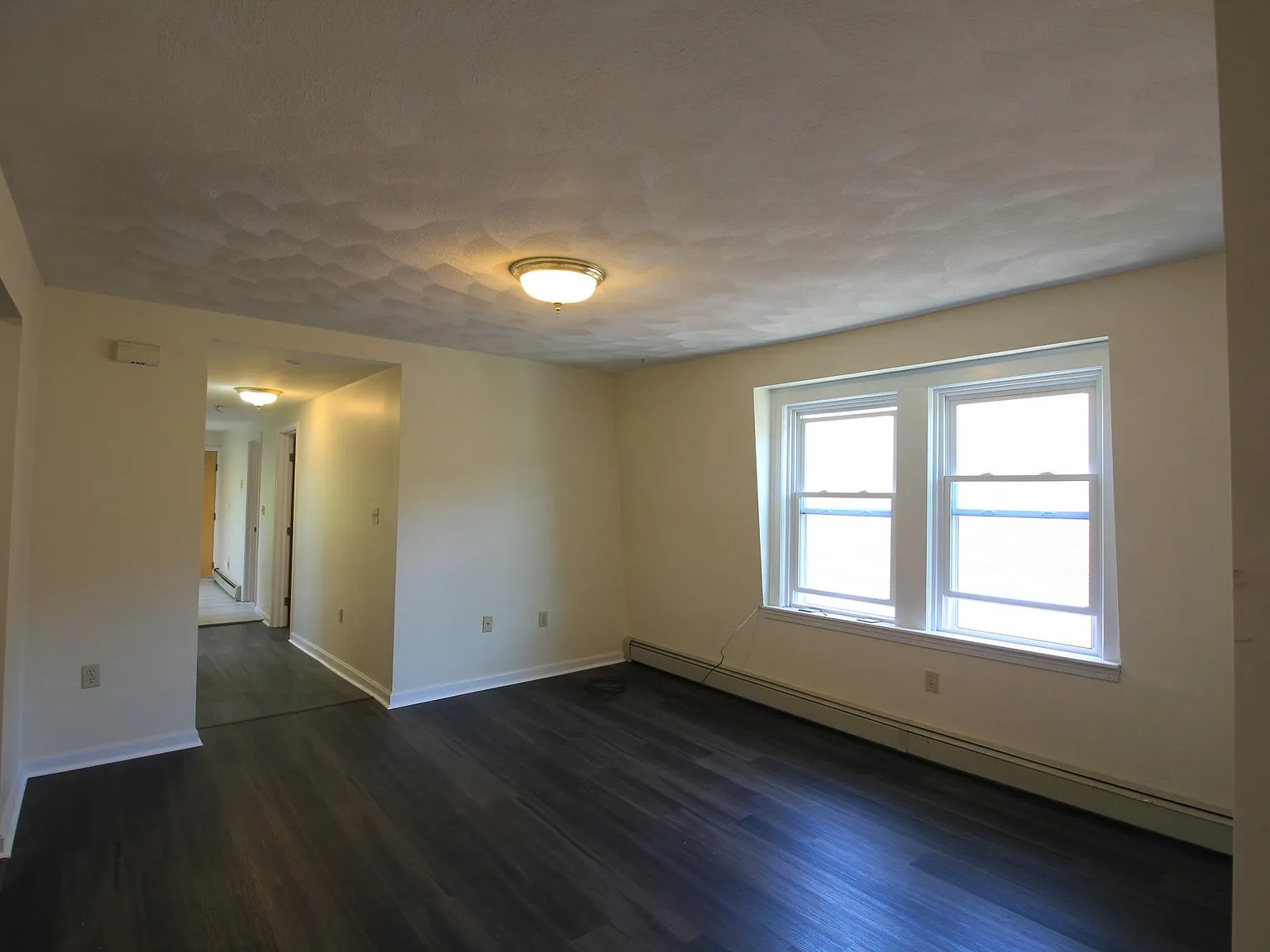 21 Mellen St — Photo 2
