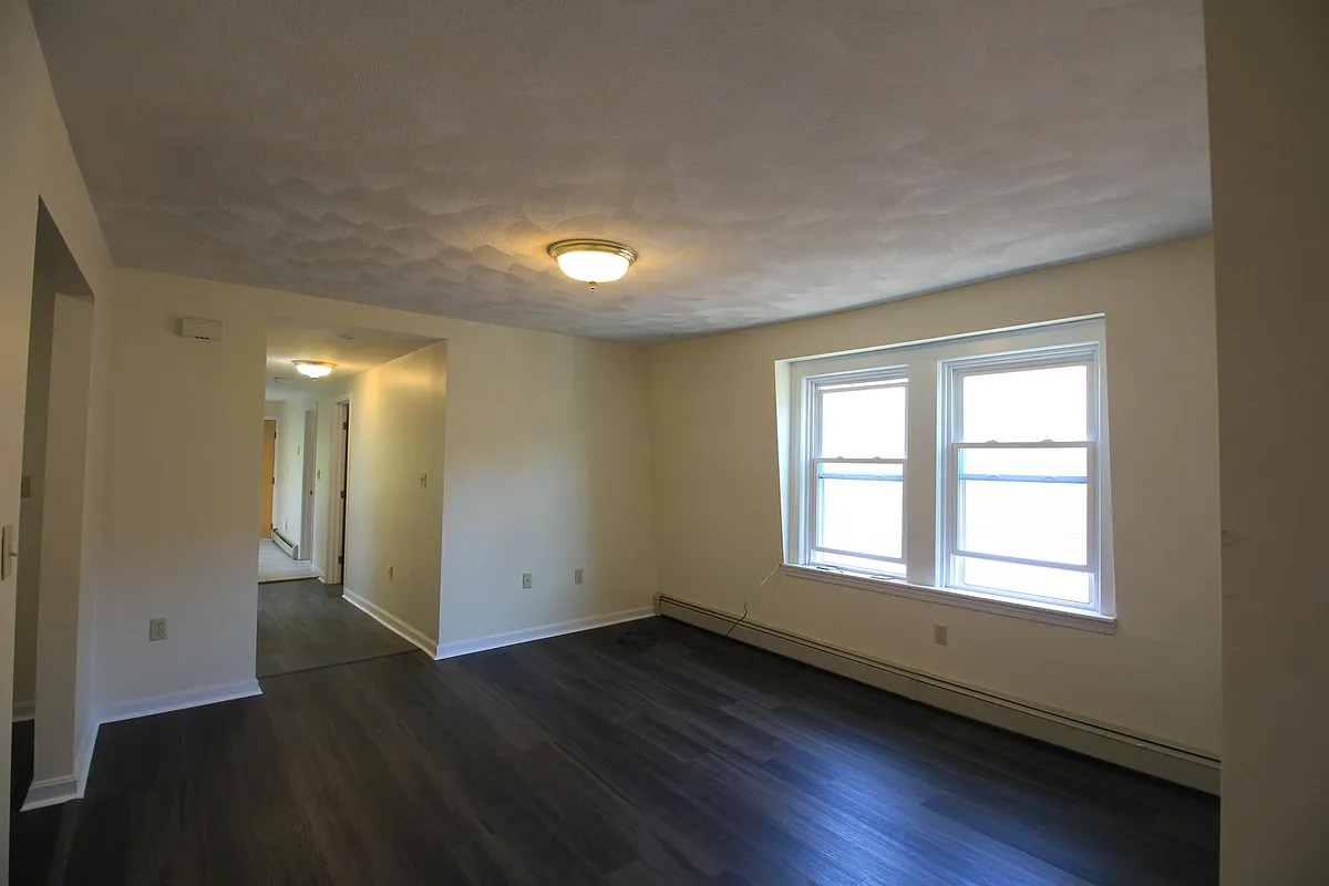 Living Room - 21 Mellen St #3