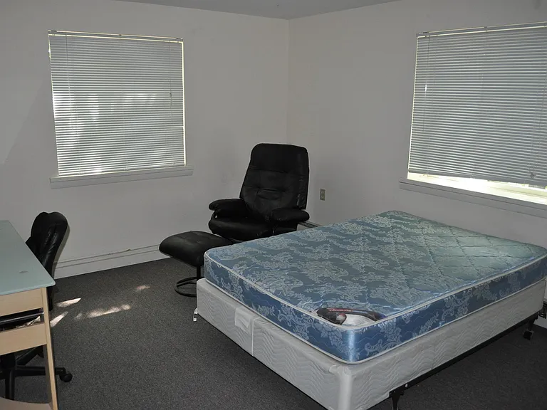 114 Highland Pl #1 — Photo 8