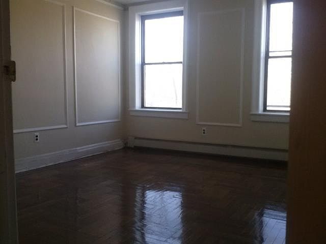 2nd image of 144 Old Bergen Rd APT C1