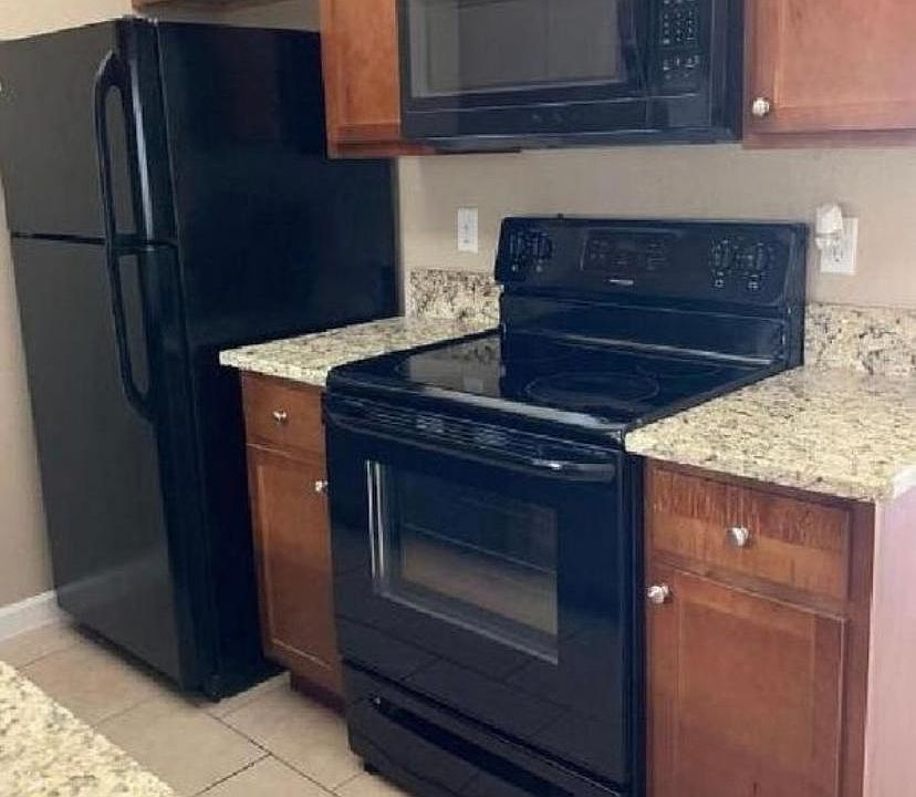 1st image of 3109 Harmon Ln