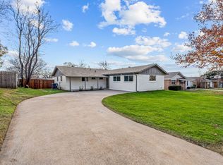 749 Willow St, Hurst, TX 76053