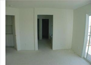 5th image of 29290 Castlewood Dr
