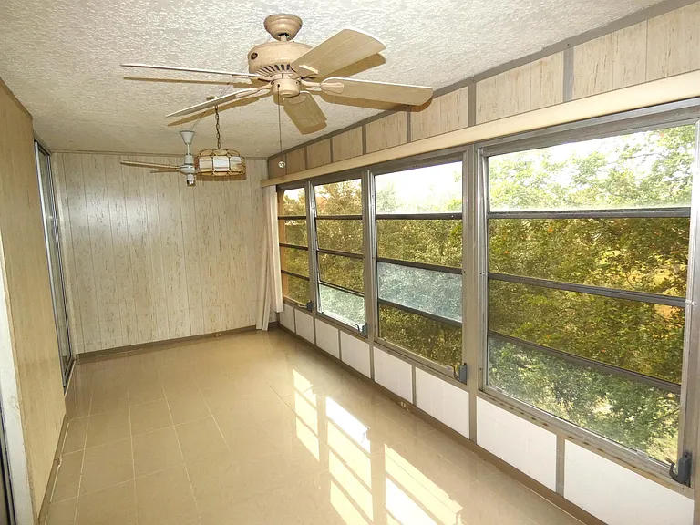 357 N Rock Island Rd #407 — Photo 15