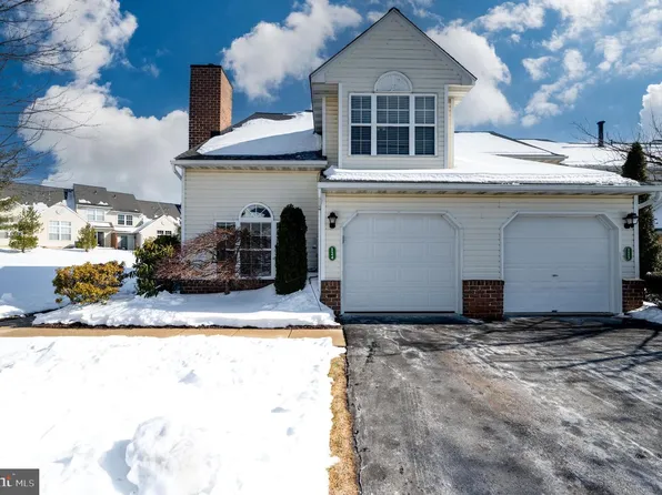 124 Hickory Ln, Wyomissing, PA 19610