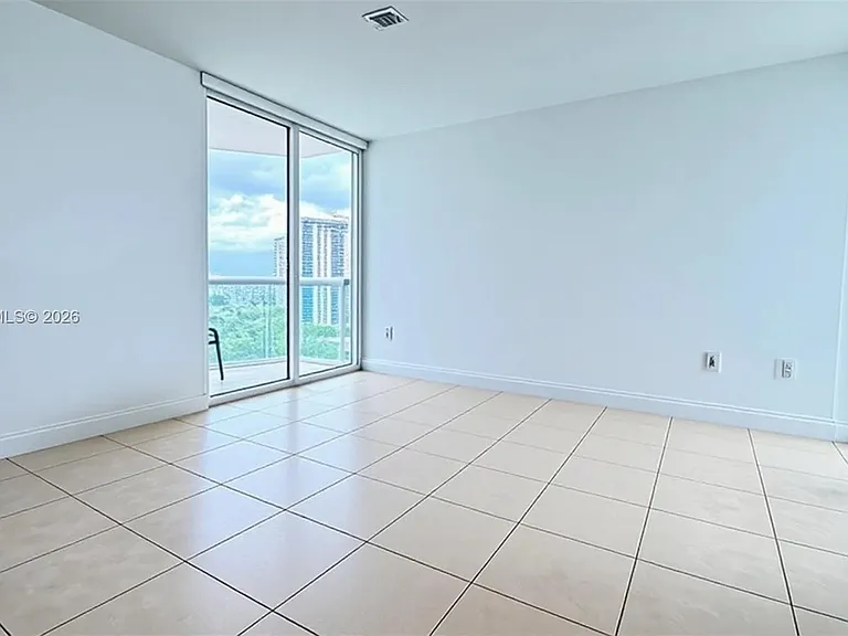 19400 Turnberry Way #1132 — Photo 18