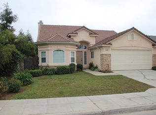 2833 E Eclipse Ave, Fresno, CA 93720