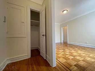 Rented by Hillel Realty Group