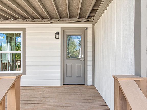 4th image of 9690 Simmons Dr