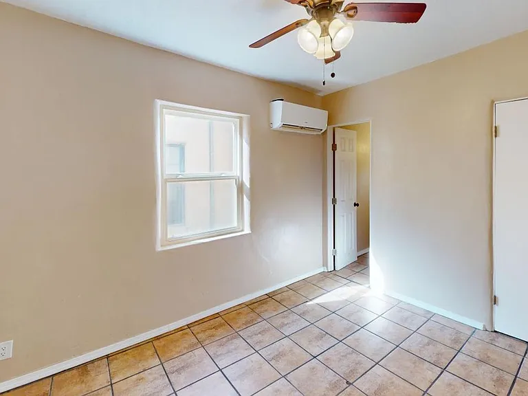 1450 Cerrillos Rd #3 — Photo 11
