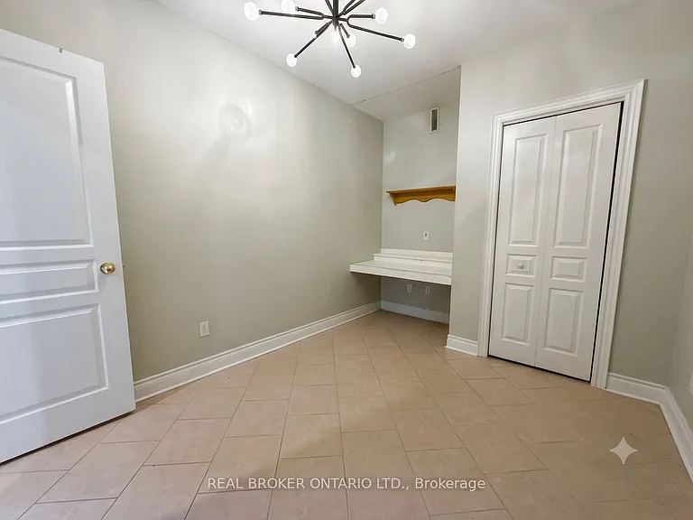 5 Twinberry Cres #LOWER — Photo 16