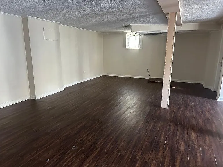 970 Long Crescent Dr — Photo 5