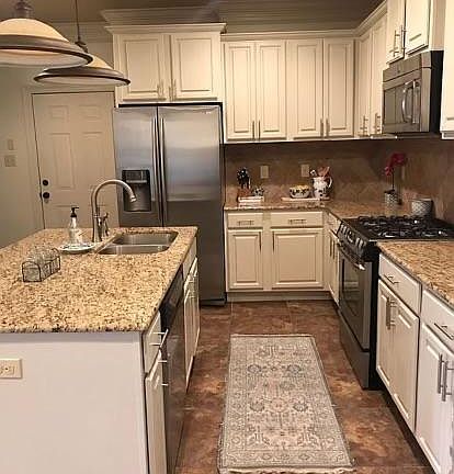 2nd image of 303 Harbor Bend Blvd #B